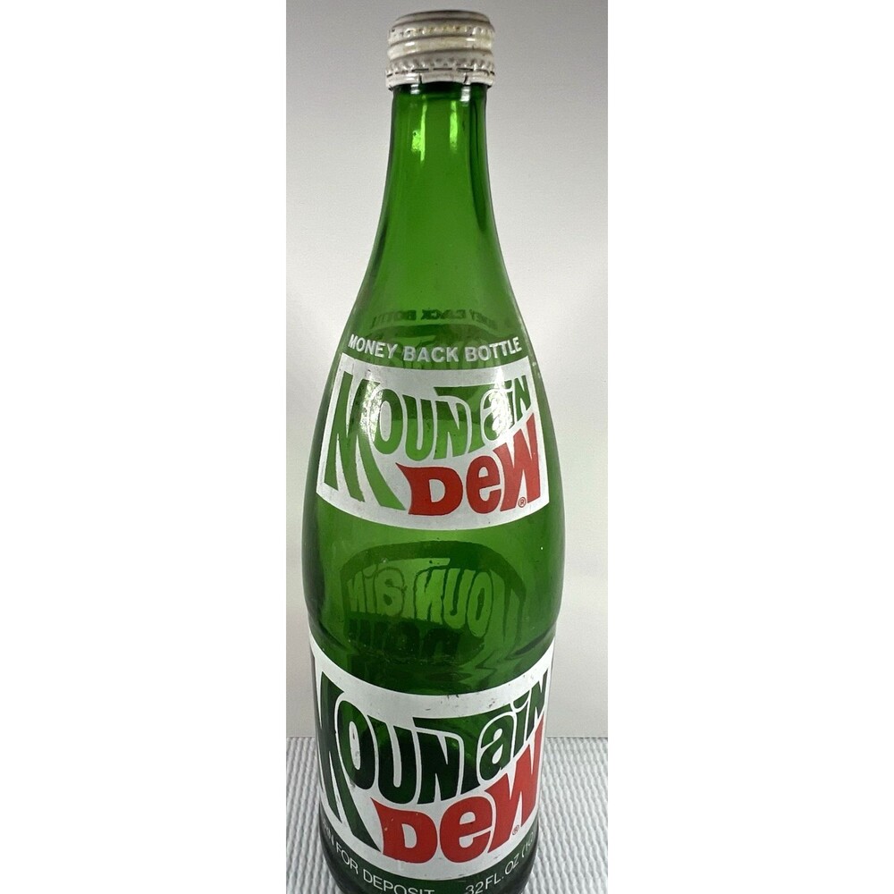 Vintage Mountain Dew 32 oz “Return For Deposit” Green Glass Bottle Soda Cap Pop